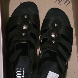 Munro Black Strappy Sandals Size 7 In Women